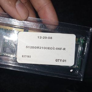 Infineon PC2100R-20330-M 64MX72 SDRAM
